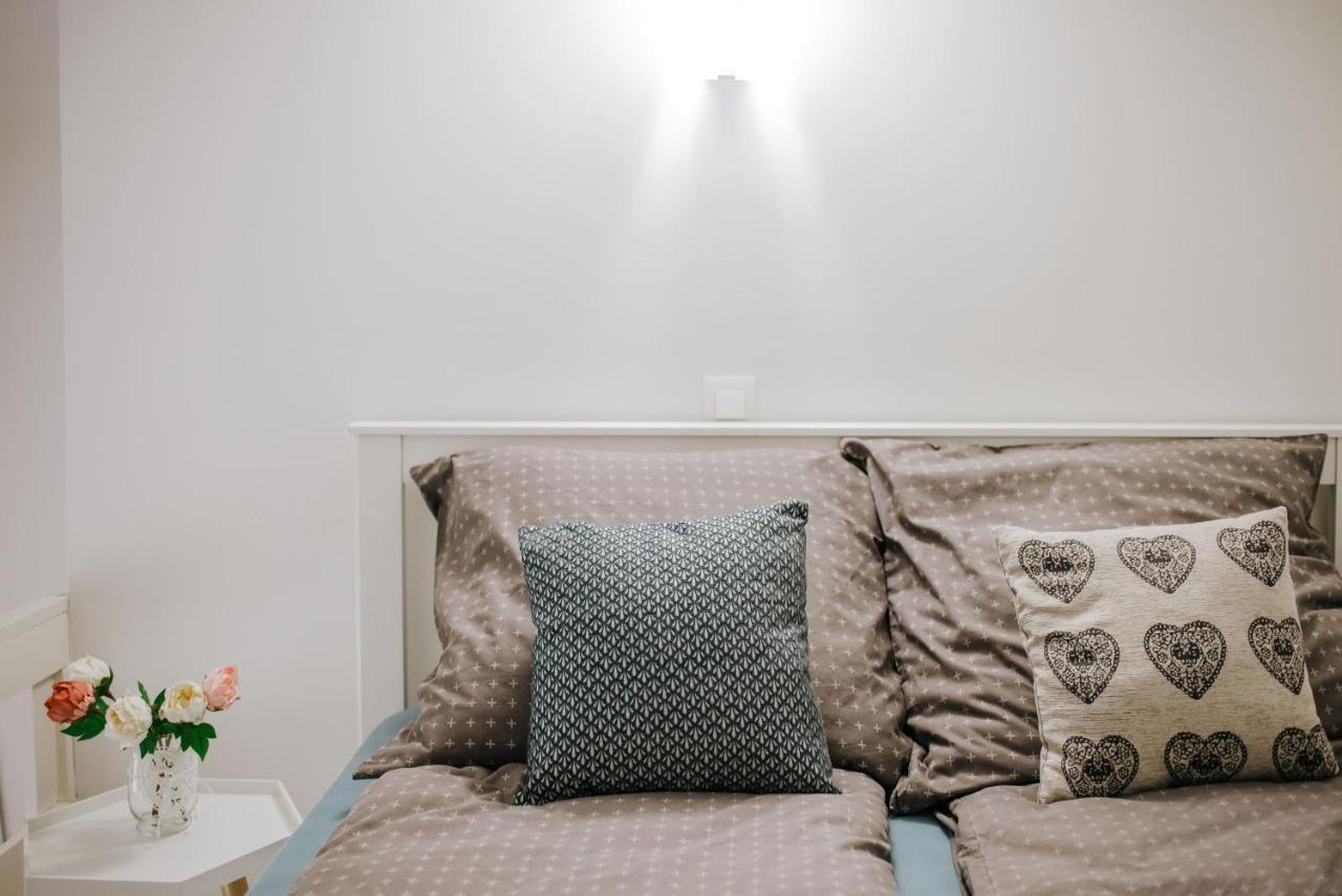 Comfy Apartment At New York Cafe With Aircon Budapest Exterior photo